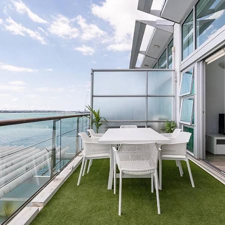 Spacious Penthouse With Spectacular Harbour Views! Auckland Extérieur photo